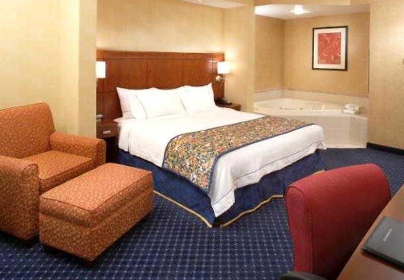 Hotel Courtyard By Marriott Cleveland Willoughby Extérieur photo