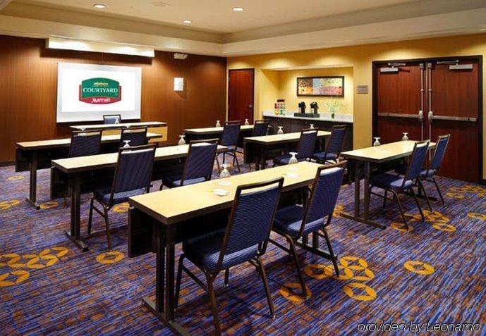 Hotel Courtyard By Marriott Cleveland Willoughby Business photo