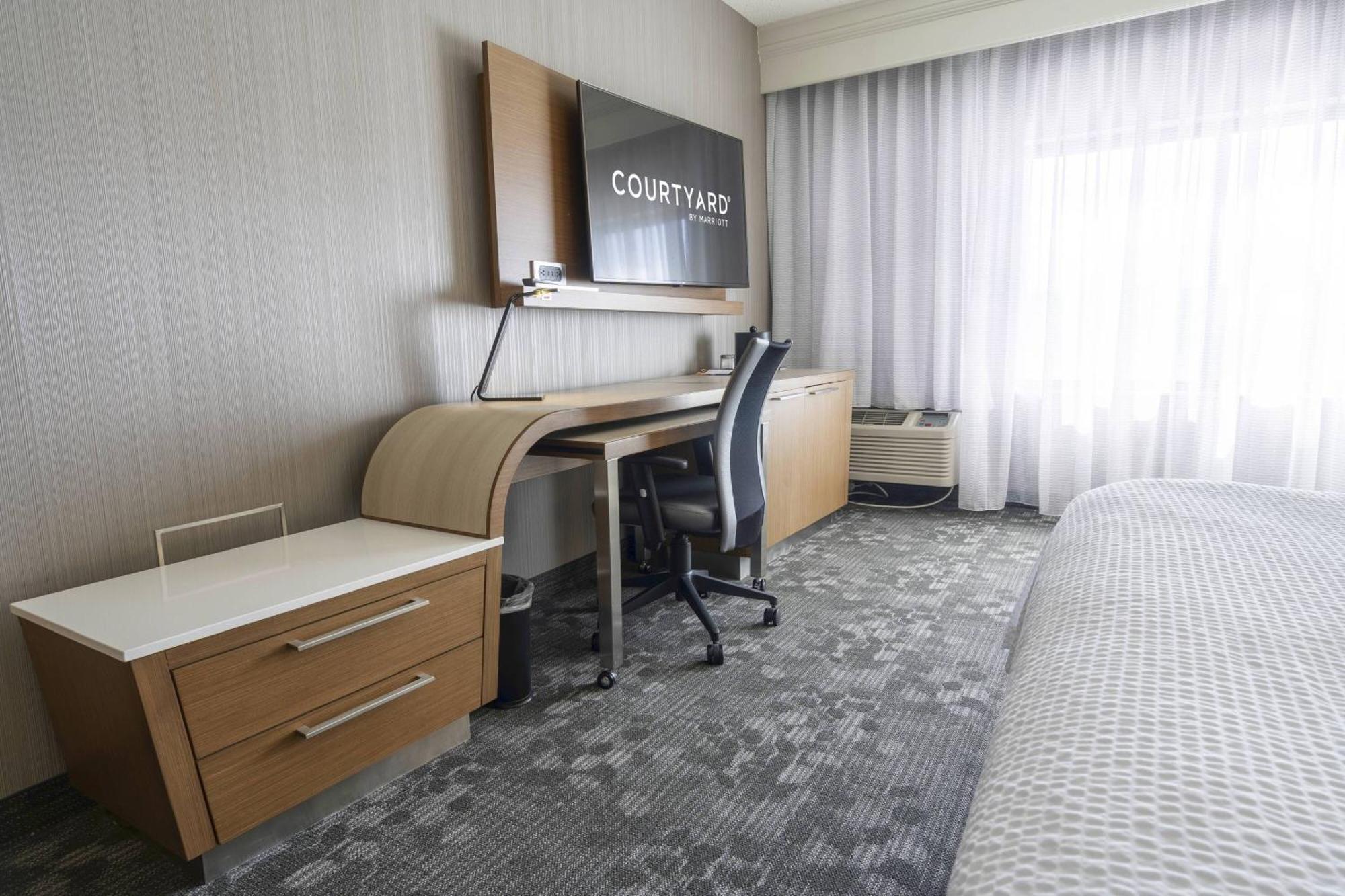 Hotel Courtyard By Marriott Cleveland Willoughby Extérieur photo