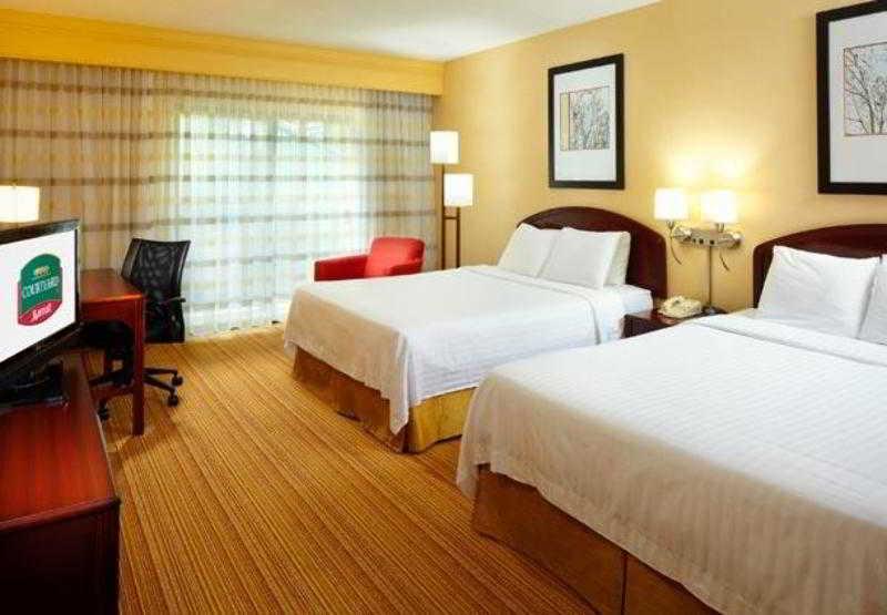 Hotel Courtyard By Marriott Cleveland Willoughby Chambre photo